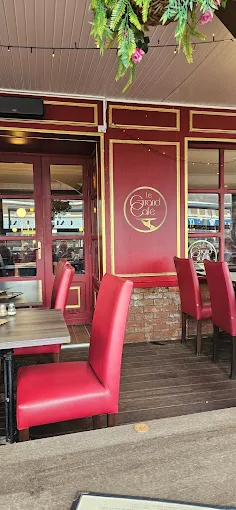 Le Grand Café — vue 2